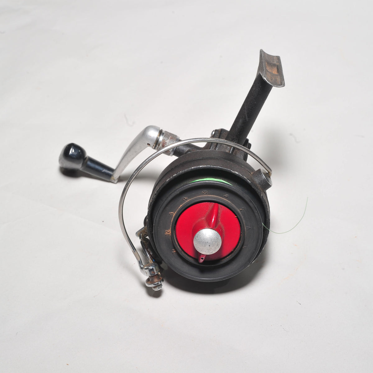 Vintage DAM Quick 550 Spinning Reel — West German Engineering