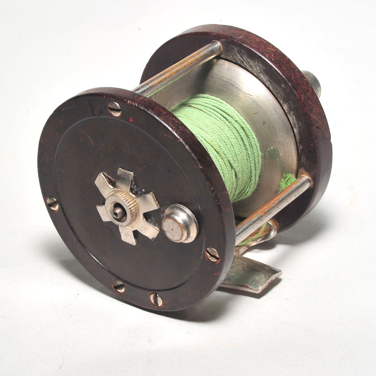 Vintage Horrocks-Ibbotson "Barnegat" Level Wind Reel — Made in USA