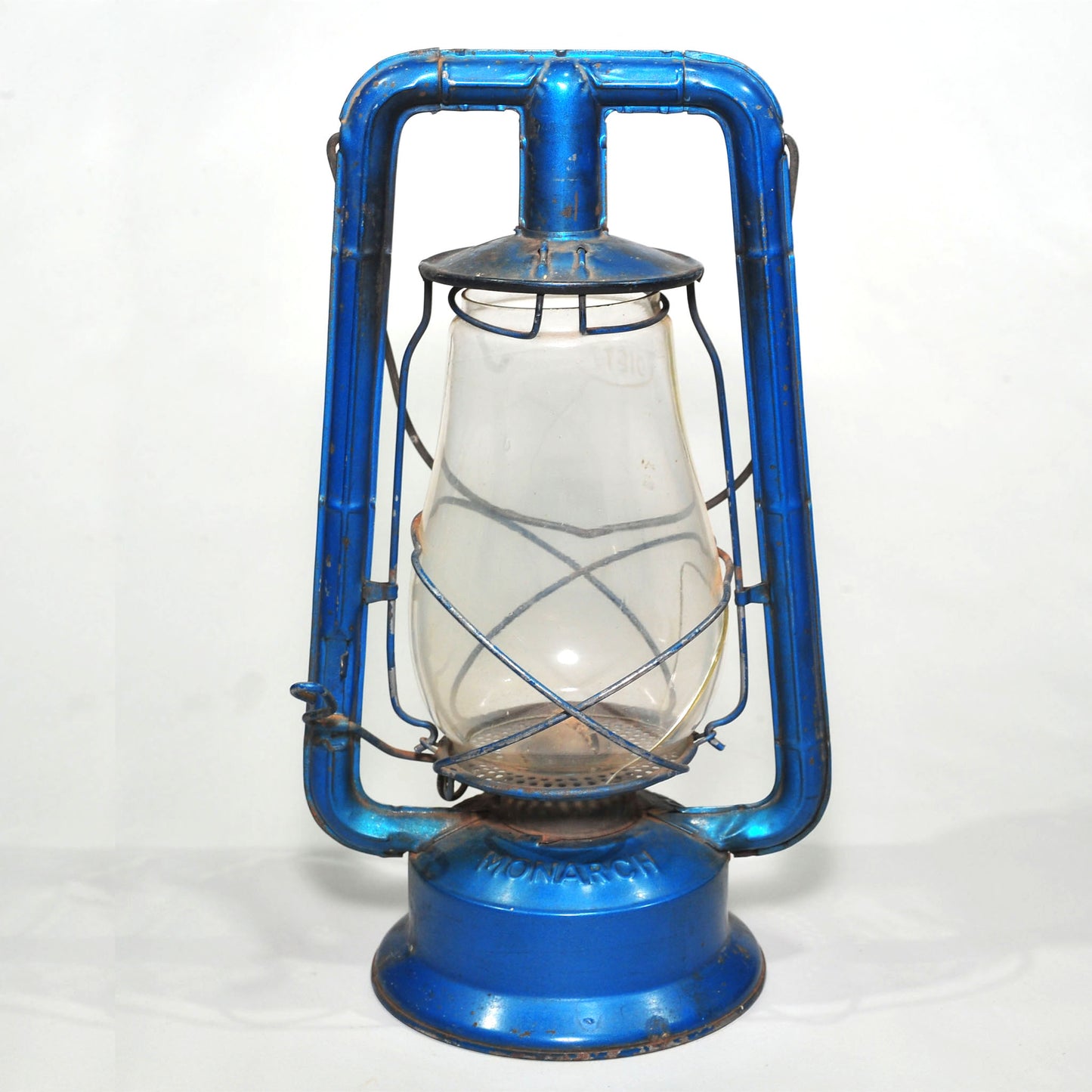 Vintage Dietz Monarch Hurricane Lantern — Good Condition, Includes Spare Wick