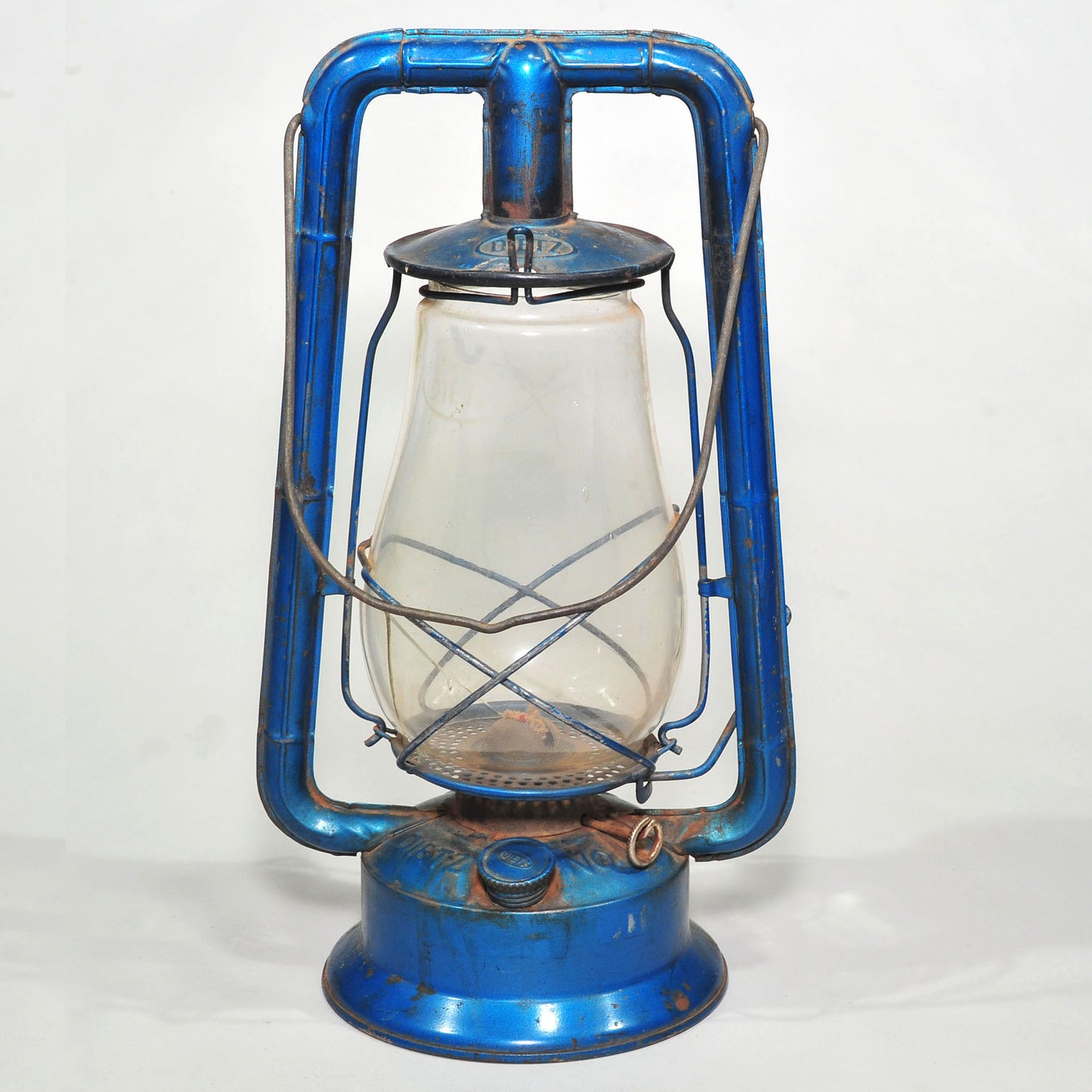 Vintage Dietz Monarch Hurricane Lantern — Good Condition, Includes Spare Wick