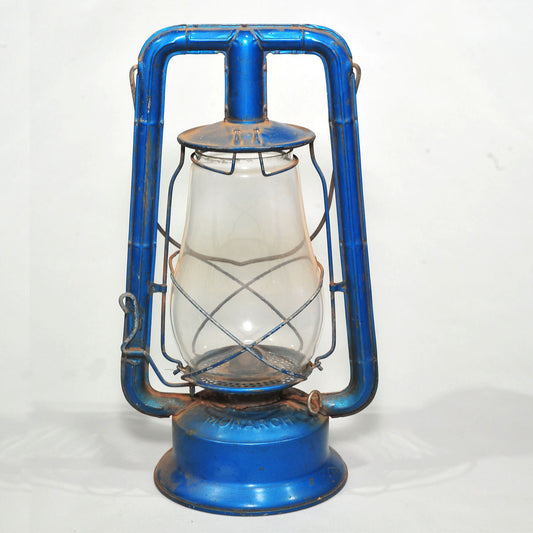 Vintage Dietz Monarch Hurricane Lantern